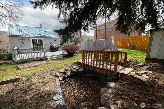 647 3rd Avenue, Okanogan, WA 98840