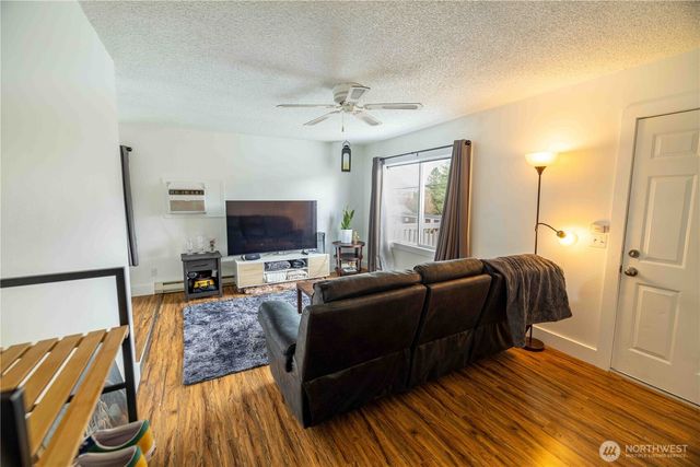 647 3rd Avenue, Okanogan, WA 98840