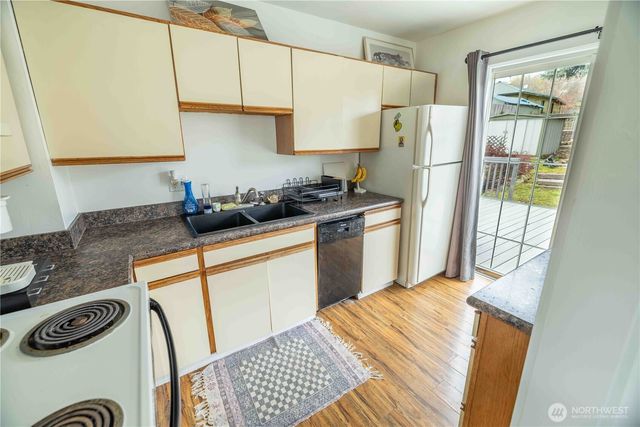 647 3rd Avenue, Okanogan, WA 98840