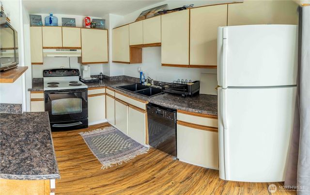 647 3rd Avenue, Okanogan, WA 98840