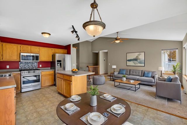 532 Goldenrod Circle, Verona, WI 53593