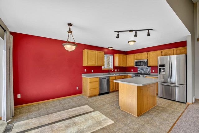 532 Goldenrod Circle, Verona, WI 53593