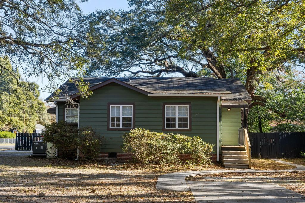2679 Olympia Avenue, North Charleston, SC 29405