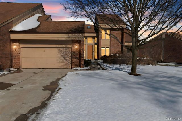 29709 Deer Run, Farmington Hills, MI 48331