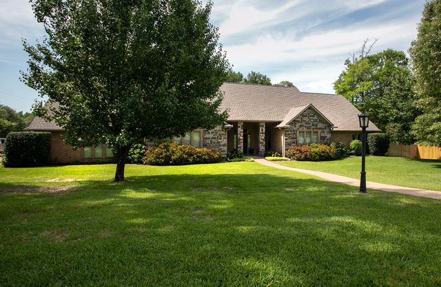 11831 Smallwood Drive, Flint, TX 75762