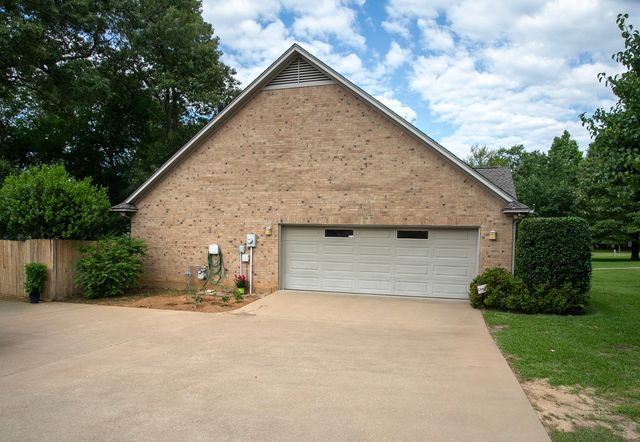 11831 Smallwood Drive, Flint, TX 75762