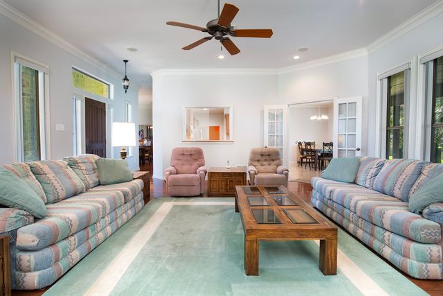 11831 Smallwood Drive, Flint, TX 75762