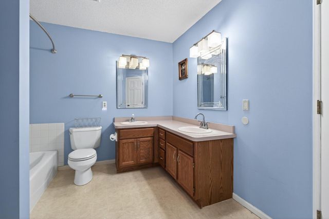 14333 Fisher Avenue NE, Prior Lake, MN 55372