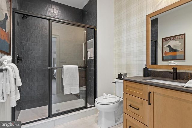 104 LEXINGTON MANOR, Glenmoore, PA 19343