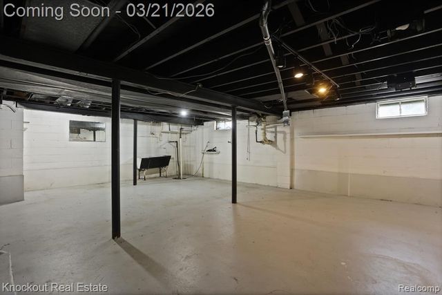 1060 Cross Street, Saginaw, MI 48602