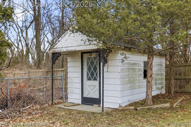 1060 Cross Street, Saginaw, MI 48602