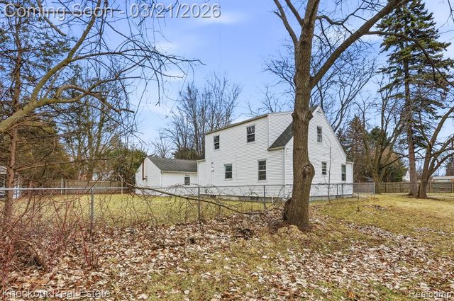 1060 Cross Street, Saginaw, MI 48602