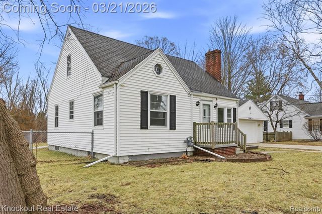 1060 Cross Street, Saginaw, MI 48602