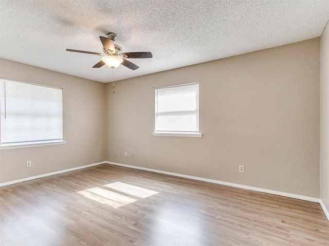 10132 E 27TH Street, Tulsa, OK 74129