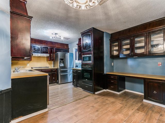 10132 E 27TH Street, Tulsa, OK 74129