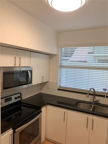 8625 SW 152nd Ave 244, Miami, FL 33193
