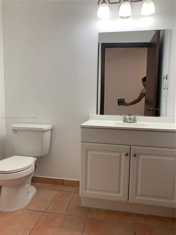 8625 SW 152nd Ave 244, Miami, FL 33193