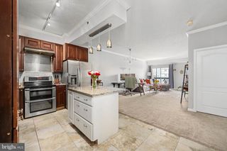 1211 S EADS ST S #711, Arlington, VA 22202