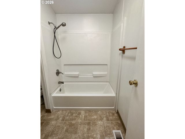 2009 LEWIS RIVER Rd 17, Woodland, WA 98674