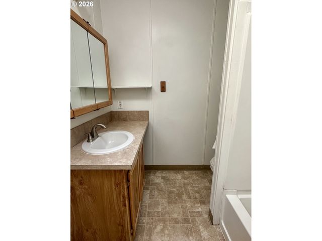 2009 LEWIS RIVER Rd 17, Woodland, WA 98674