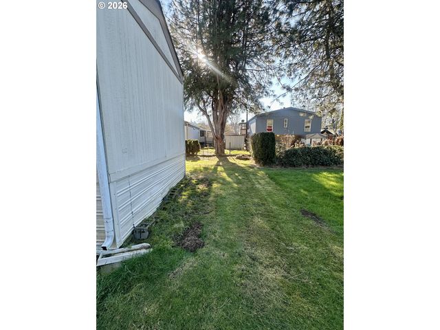 2009 LEWIS RIVER Rd 17, Woodland, WA 98674