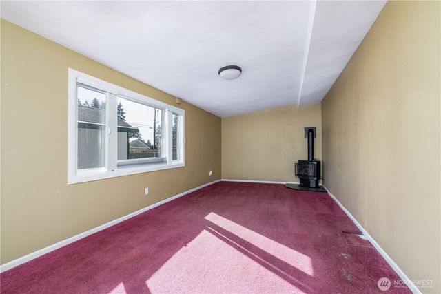 14215 SE 259th Place, Kent, WA 98042