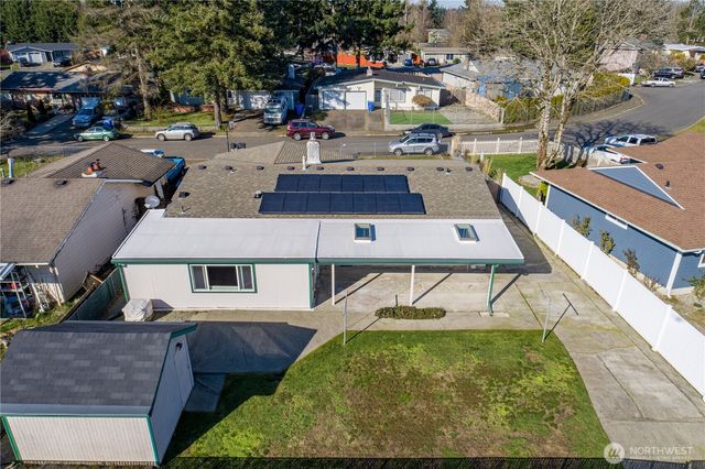 14215 SE 259th Place, Kent, WA 98042