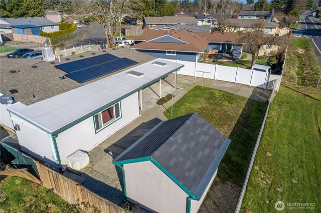 14215 SE 259th Place, Kent, WA 98042