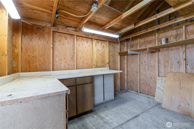 14215 SE 259th Place, Kent, WA 98042