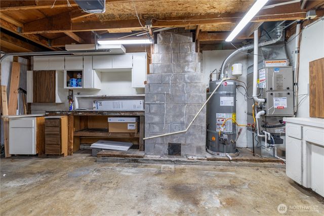 14215 SE 259th Place, Kent, WA 98042