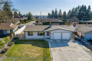14215 SE 259th Place, Kent, WA 98042