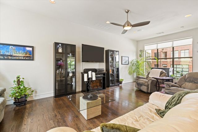 2123 Albany Street, Dallas, TX 75201