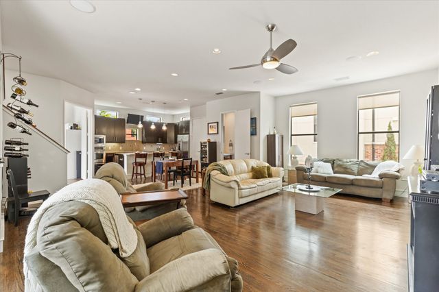 2123 Albany Street, Dallas, TX 75201