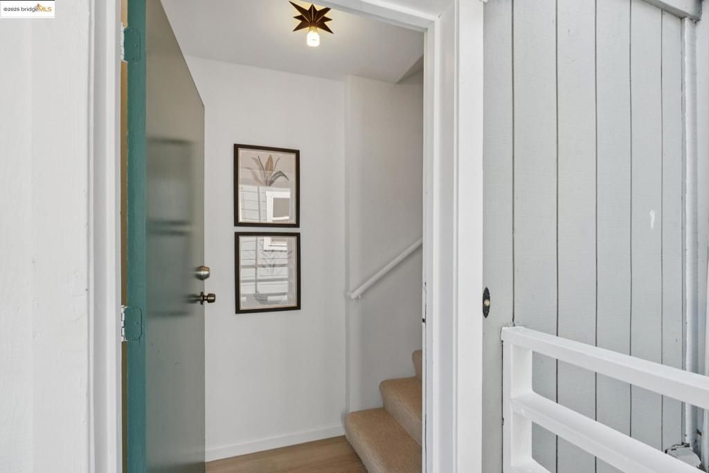 Image 2 of property listing at 3477 Boston Ave 4, Oakland, CA 94602