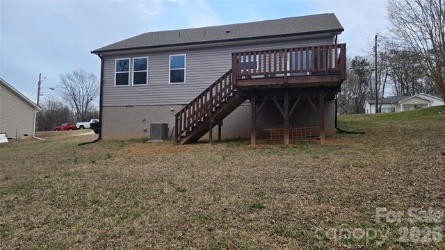 828 Cabaniss Drive, Shelby, NC 28150