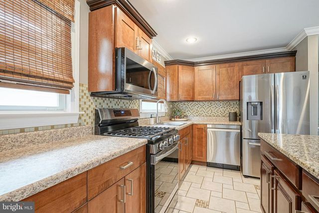 18 ANDY SNYDER RD, Deptford, NJ 08096