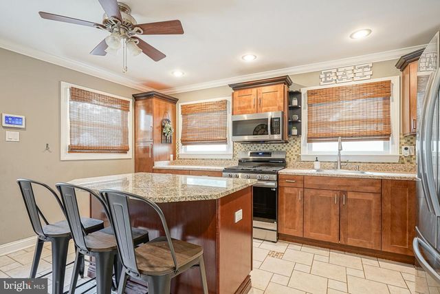 18 ANDY SNYDER RD, Deptford, NJ 08096