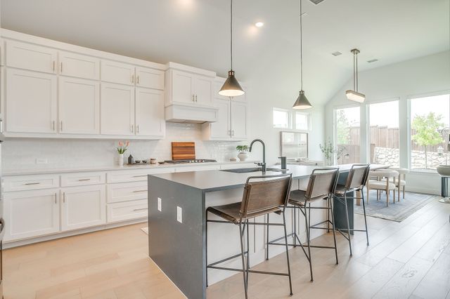 2411 Cornerstone Drive, Mansfield, TX 76063