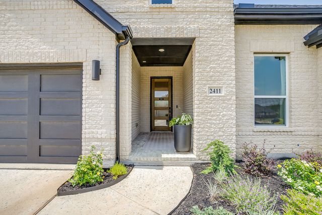 2411 Cornerstone Drive, Mansfield, TX 76063