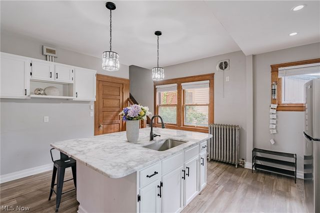 10906 Ashbury Avenue, Cleveland, OH 44106