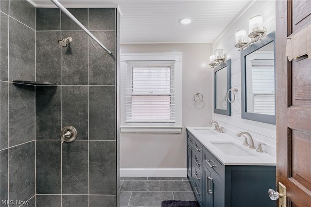 10906 Ashbury Avenue, Cleveland, OH 44106