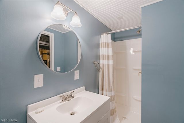 10906 Ashbury Avenue, Cleveland, OH 44106