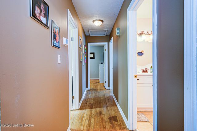 865 Bleemel Ln, Mt Washington, KY 40047