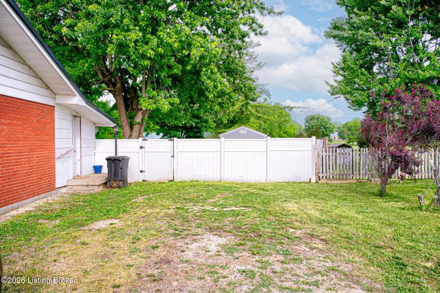 865 Bleemel Ln, Mt Washington, KY 40047