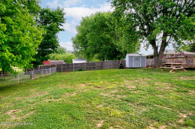 865 Bleemel Ln, Mt Washington, KY 40047