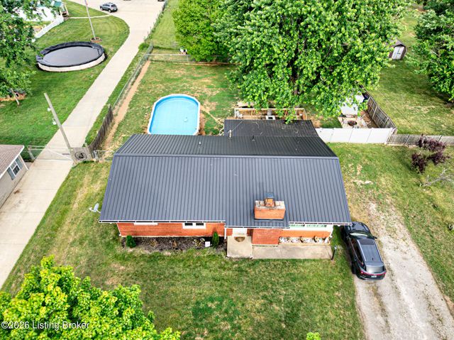 865 Bleemel Ln, Mt Washington, KY 40047