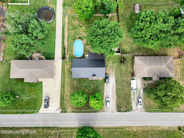 865 Bleemel Ln, Mt Washington, KY 40047