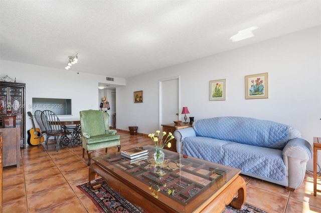 1470 NE 123rd St A609, North Miami, FL 33161