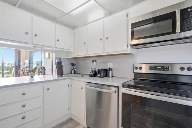 1470 NE 123rd St A609, North Miami, FL 33161