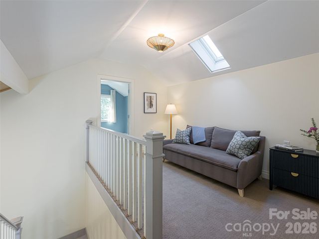 17 Beaverdam Court, Asheville, NC 28804